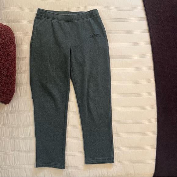 L.L. Bean Other - L.L.Bean Men’s Charcoal Gray Sweatpants Size M 32”